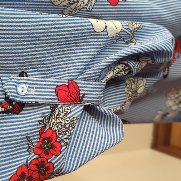 Flower print Top - Picture 2 of 8